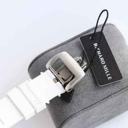 683d67b43a101bd27e23cf447f4e0efd.jpg Clone Watch