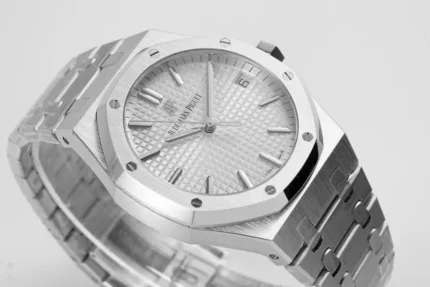 Src 1 405.webp Clone Watch