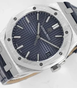 Src 4 400.webp Clone Watch