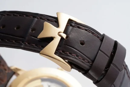 Src 8 232.webp Clone Watch