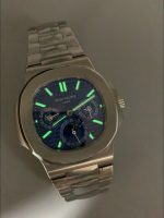 Patek Philippe Nautilus 5740 Perpetual Calendar Stainless Steel Blue Dial - Image 9