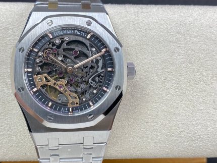 Breitling Navitimer Chronomat Automatic GMT 40 White Dial